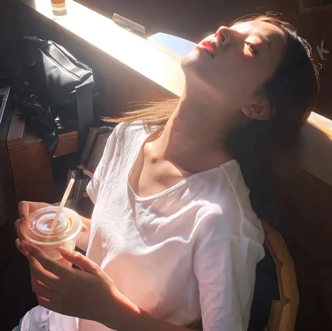 第一个教师