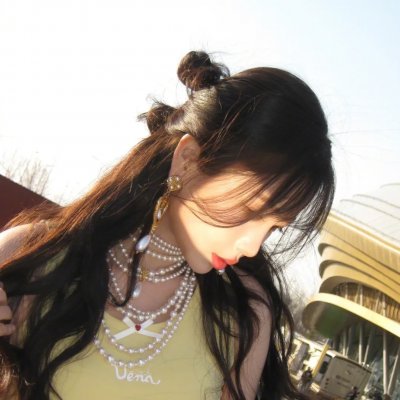 娜希德